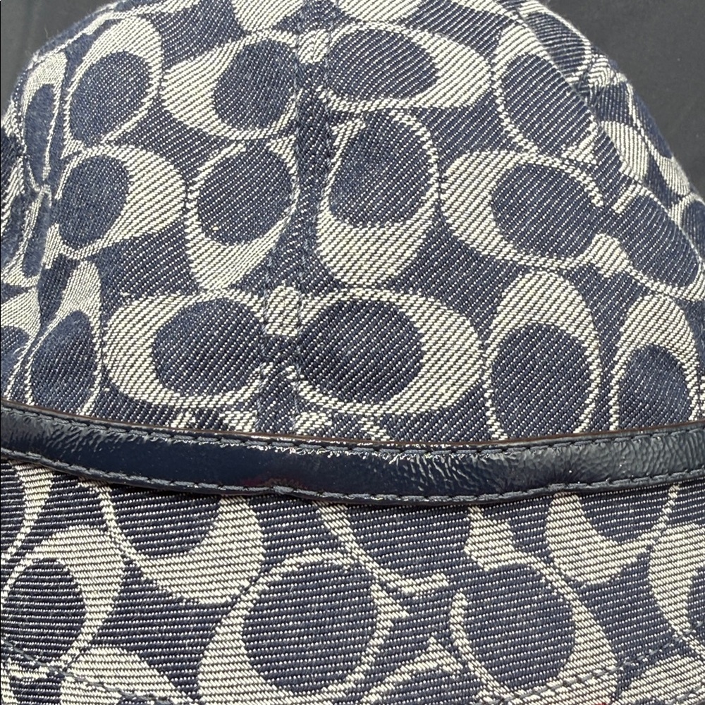 Coach vintage denim Navy Blue Hat with silver hardware - Picture 4 of 9